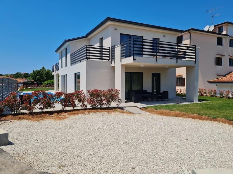 Marcante - Designer, Romantic Pool View Suite Poreč Eksteriør billede